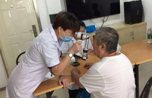 如何購(gòu)買一副好的老花鏡？