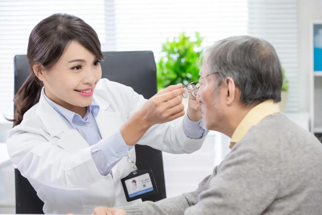 近視的人老了就不會老花嗎？