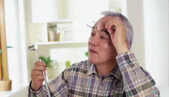 美麗島多焦鏡：近視老花困擾我5年了，有沒(méi)有一種眼鏡可解決